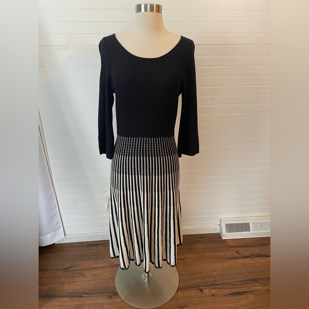 Madison leigh Black & Off White Cotton Mix Sweater Dress Size Small 3/4 Sleeve
